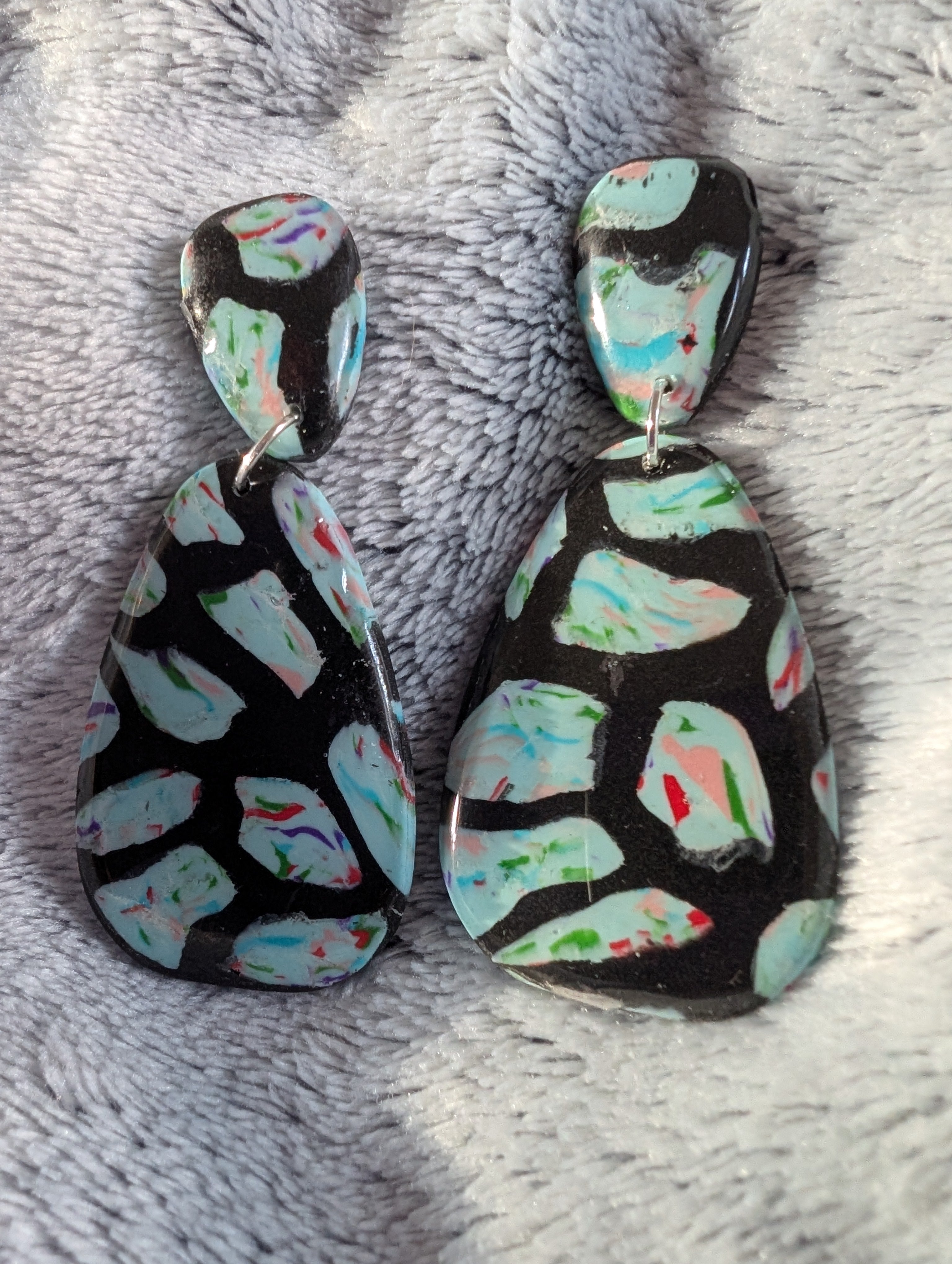 70s Style Stud Earrings - Stained Glass Pattern with Epoxy Resin