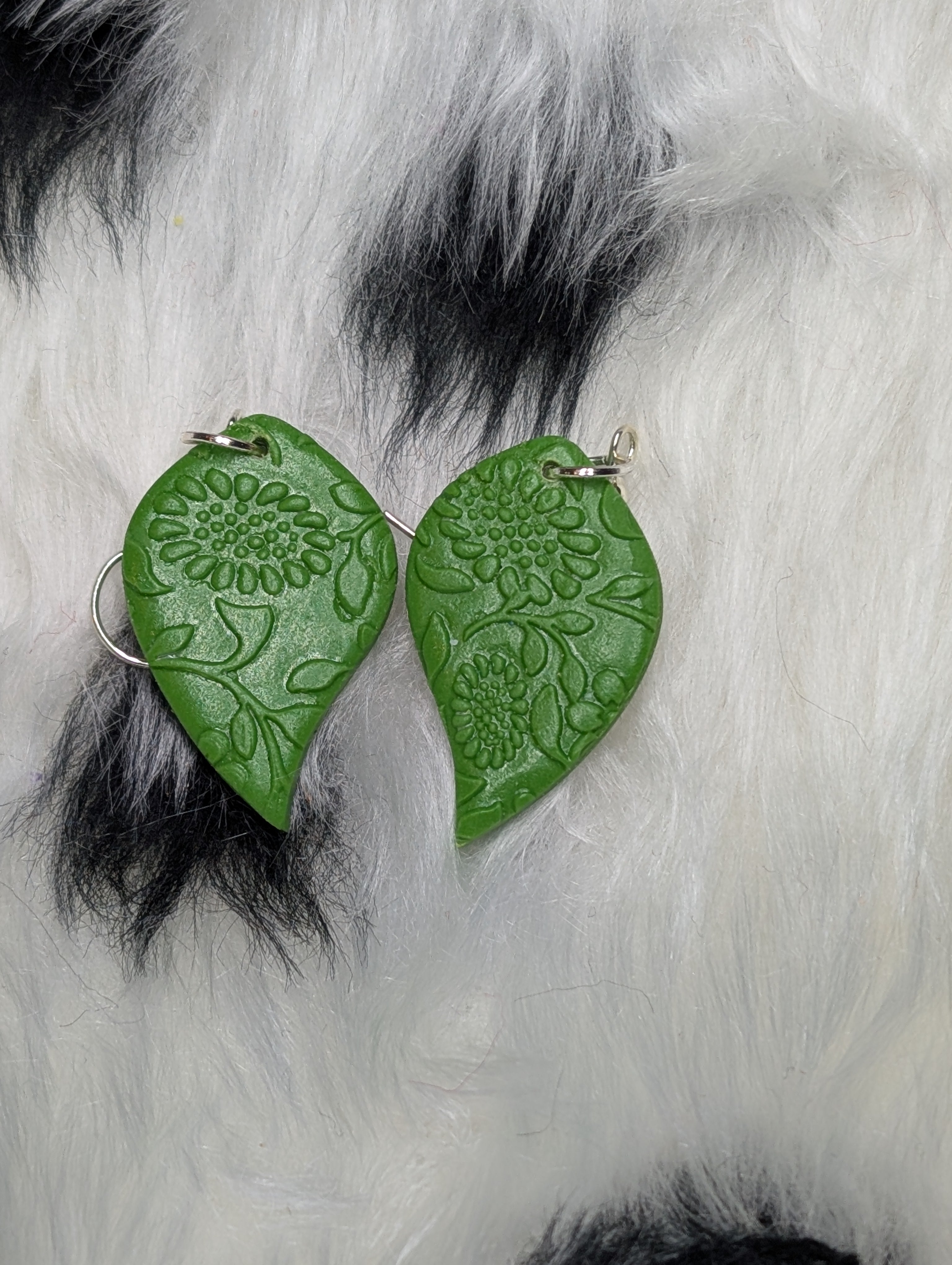 Leaf-Shaped Embossed Forest Green Polymer Clay Earrings