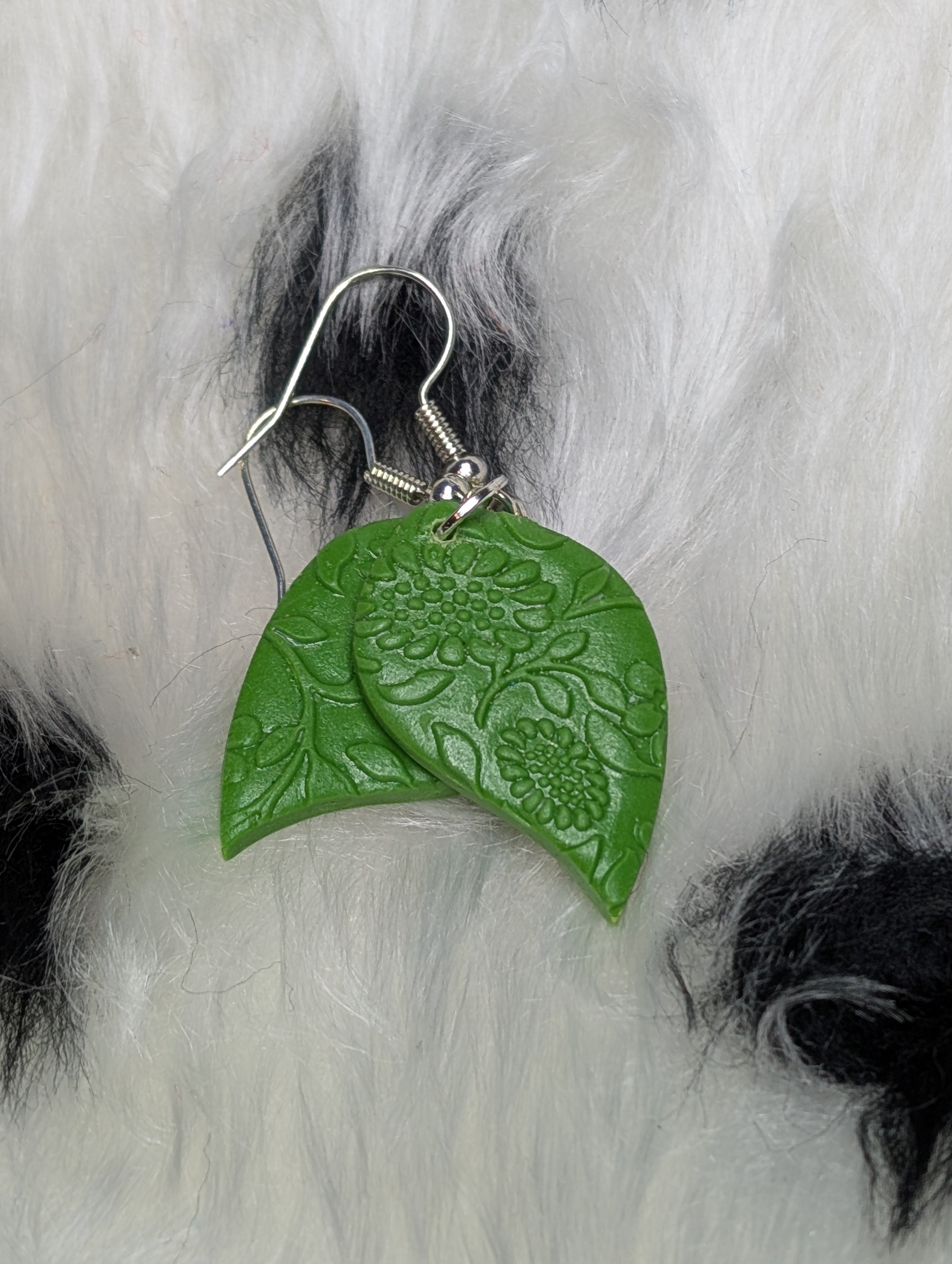 Leaf-Shaped Embossed Forest Green Polymer Clay Earrings