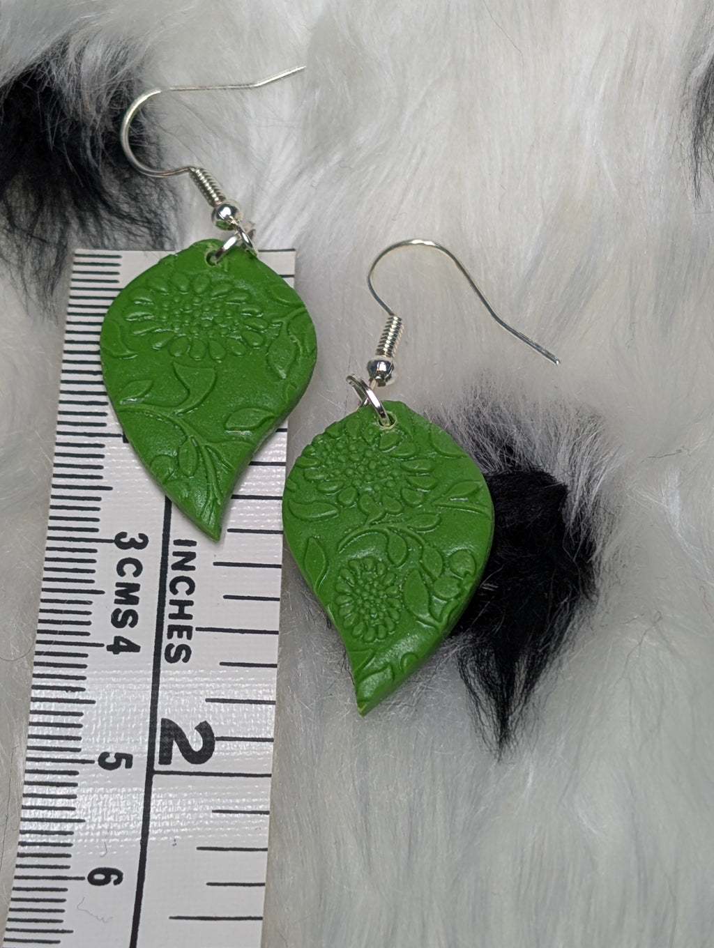 Leaf-Shaped Embossed Forest Green Polymer Clay Earrings